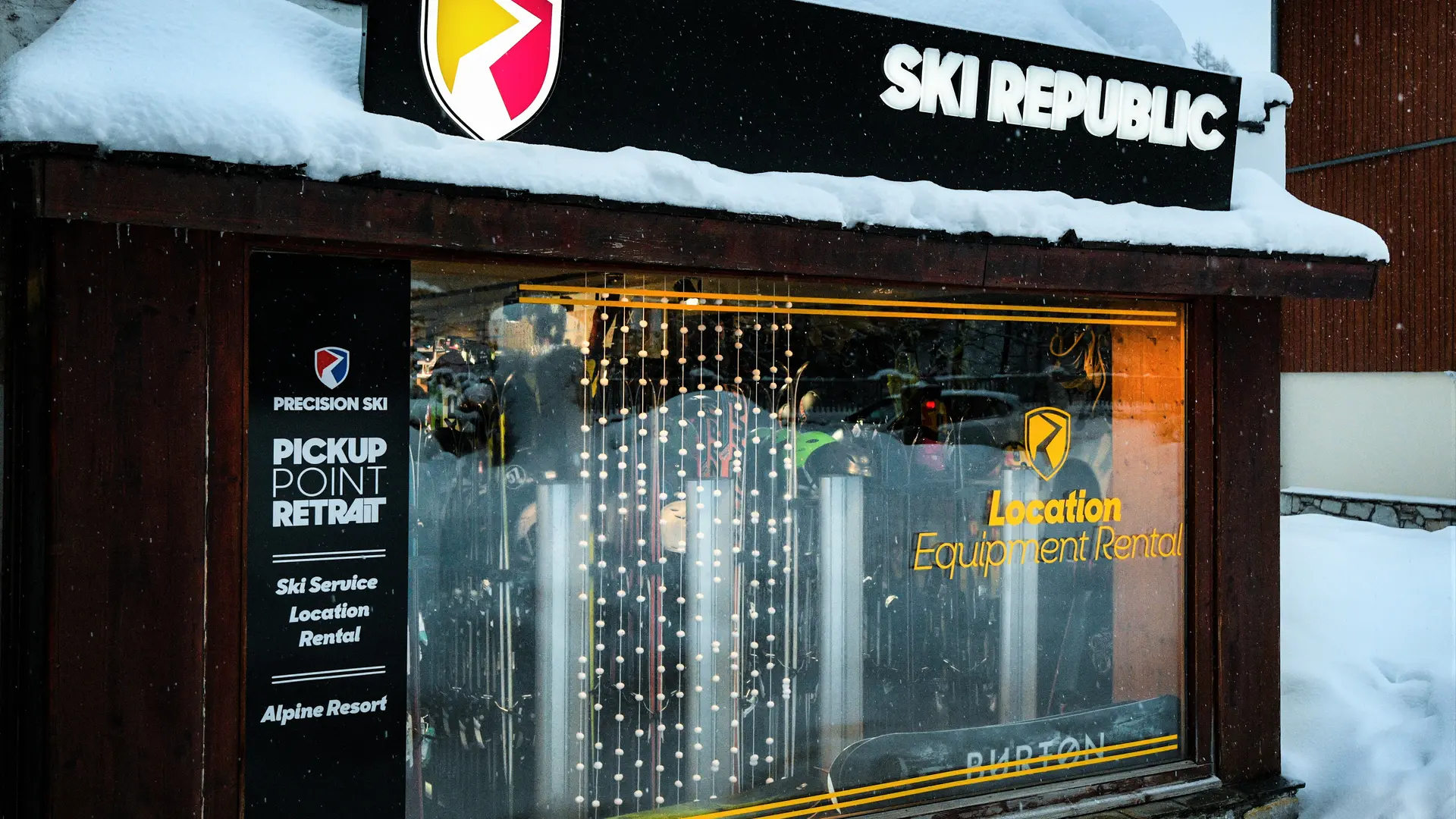 Façade_Ski Republic - Portillo