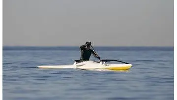 Canoe kayak pirogue polynésienne