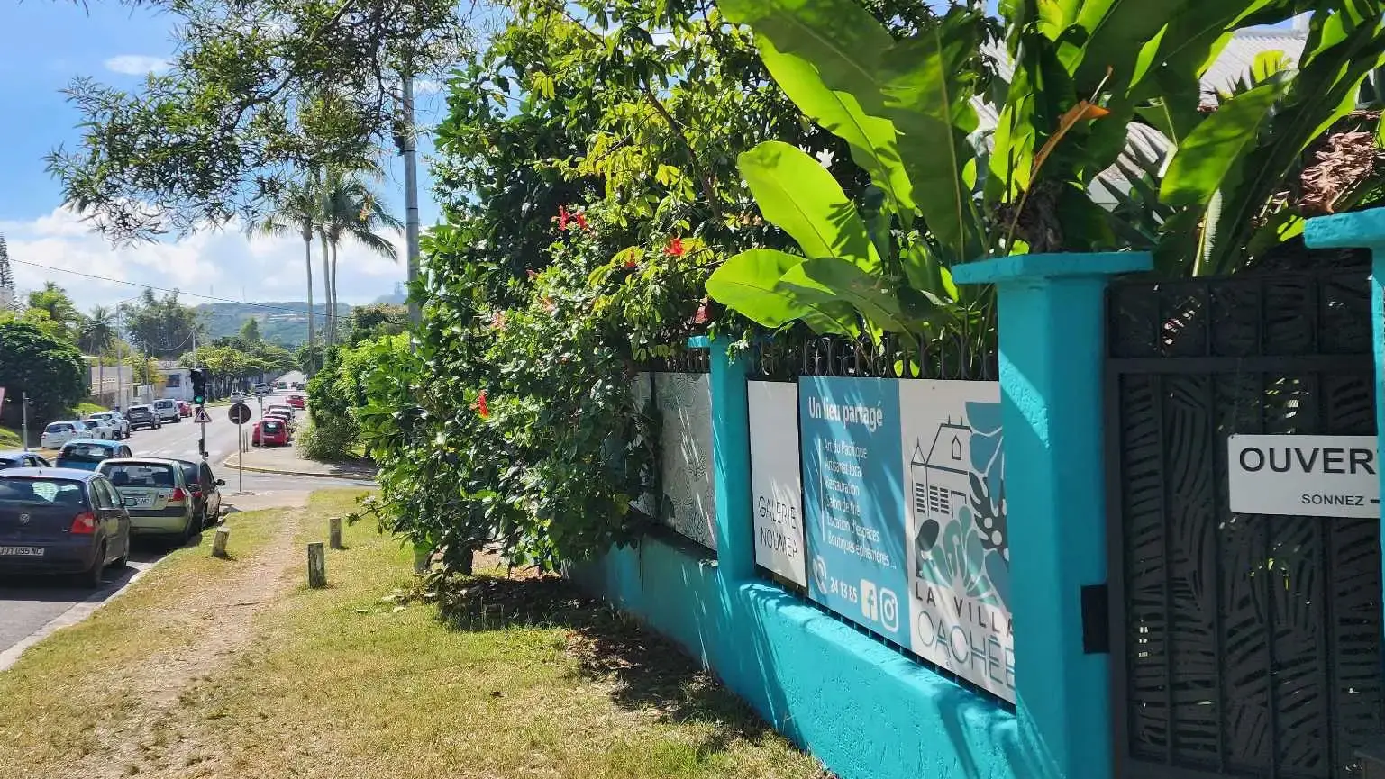 La Villa Cachée, specialist in Aboriginal and Oceanic art