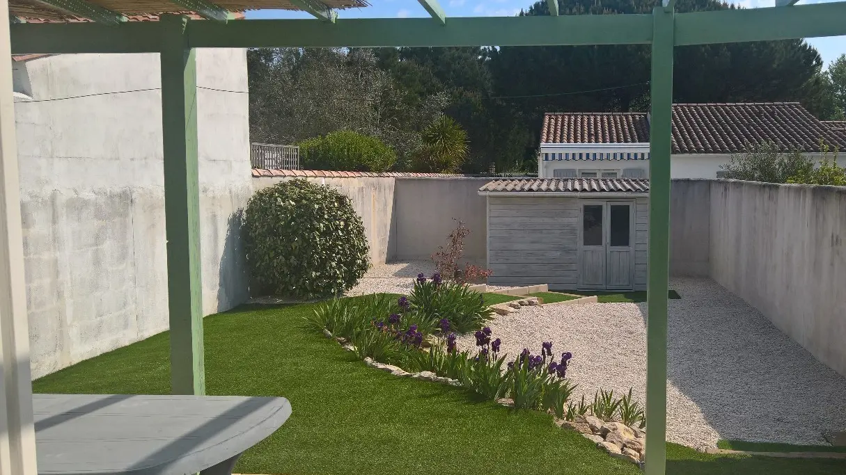 Jardín trasero