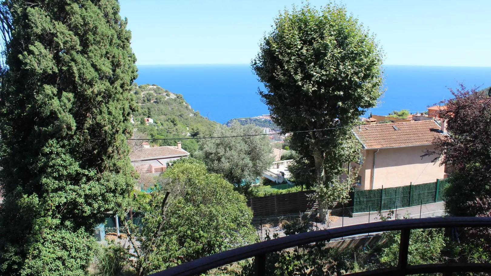 La maïoun de Jan - Vue panoramique - Gîtes de France Alpes-Maritimes