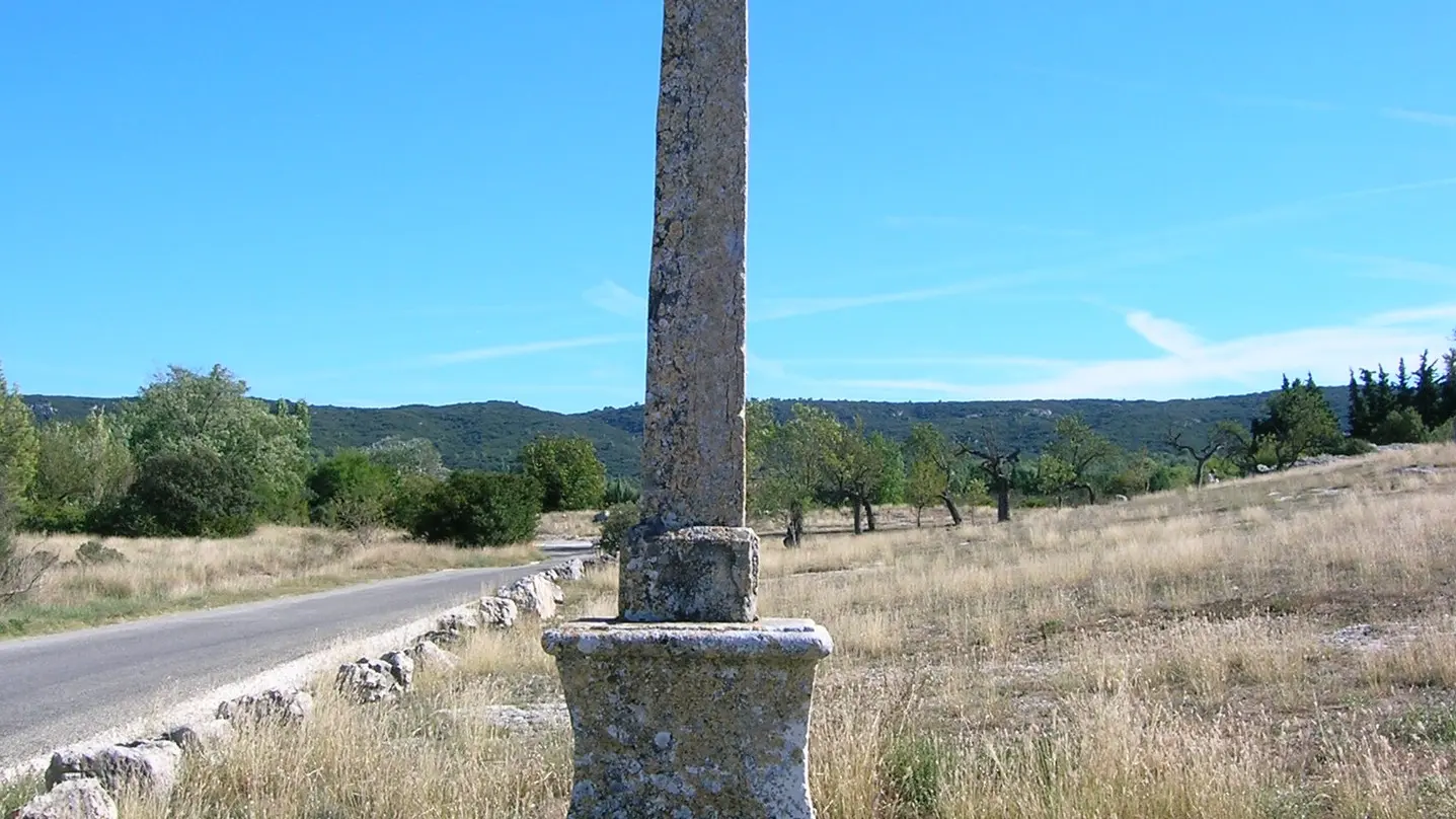 Croix de Saint-Sixte à Eygalières