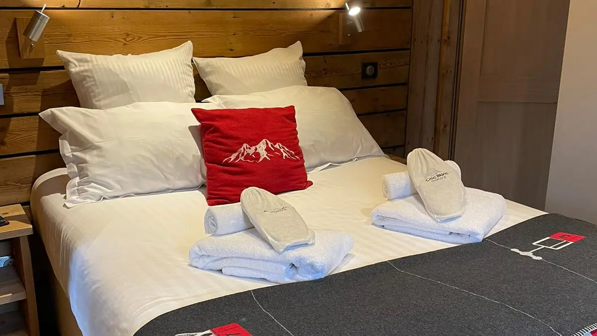 Chambre avec lit double