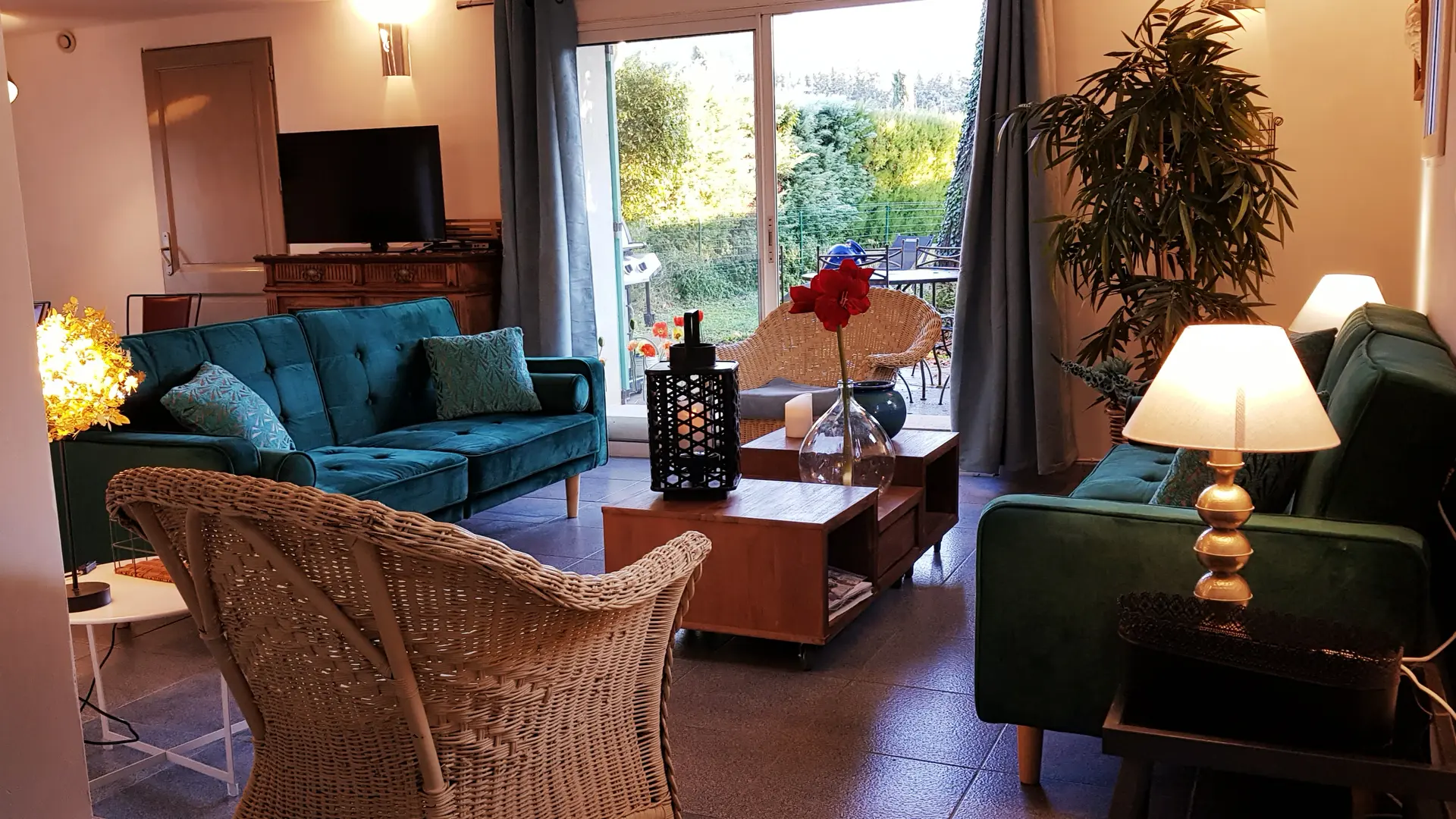 Salon, vue vers l'extérieur