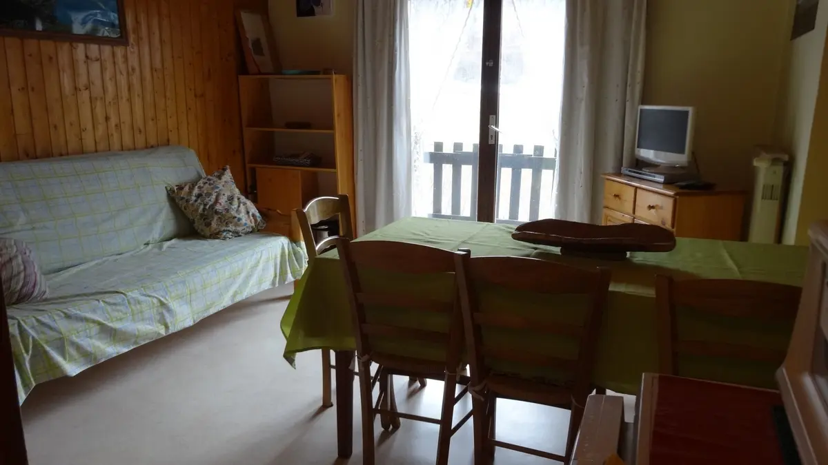 Meublé GILBERT JEANSELME D St Léger les Mélèzes