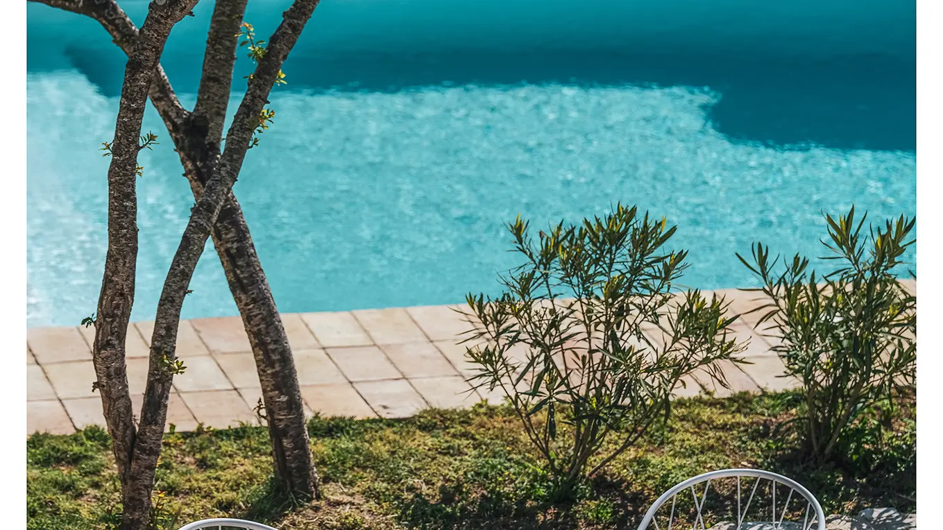 Terrasse et piscine