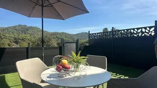 Gîte l'Atypique-Terrasse-Contes-Gîte de France Alpes-Maritimes