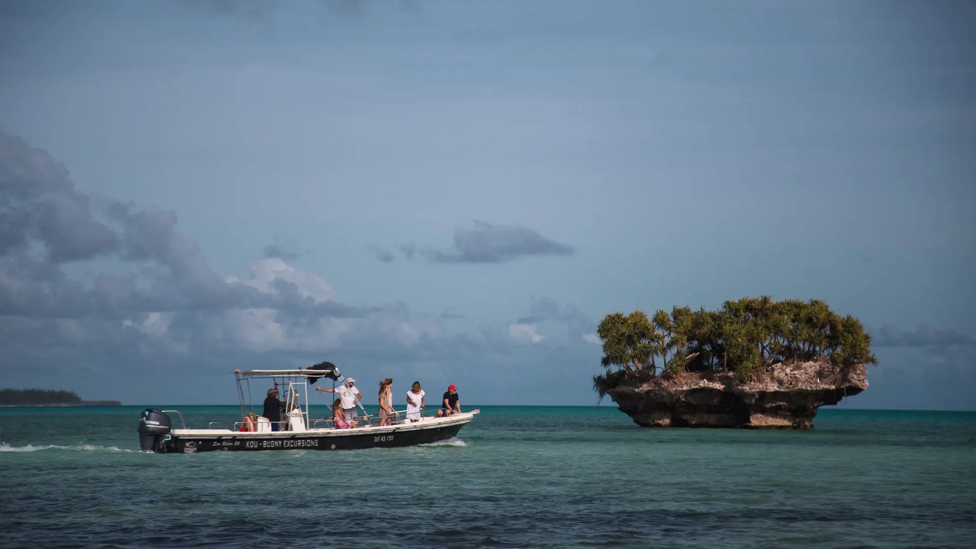 Water taxi - Kou Bugny Excursion