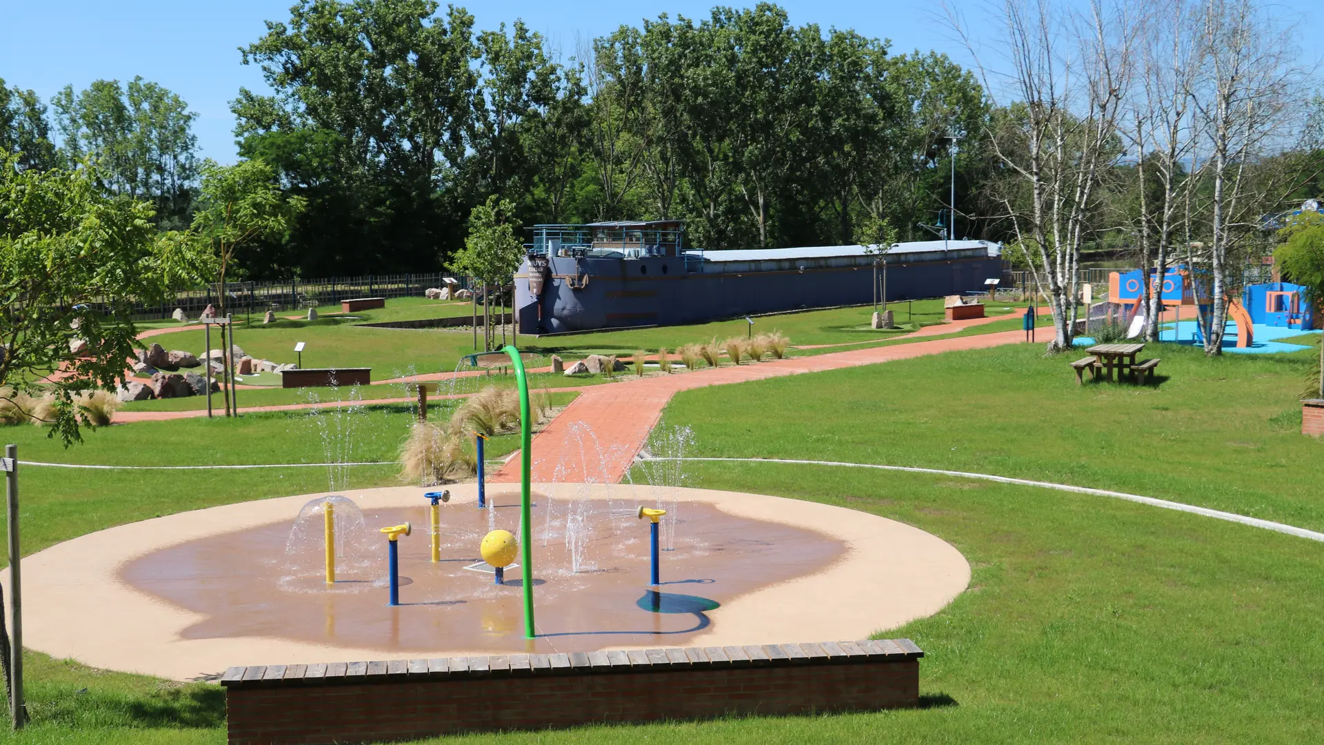 Aire de jeux d'eau