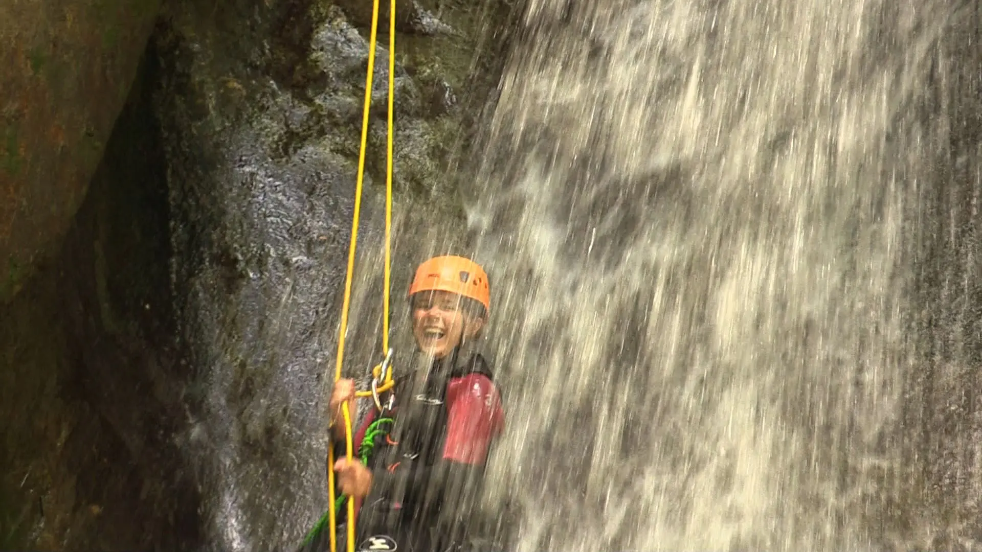 Descente en rappel de 25 mètres