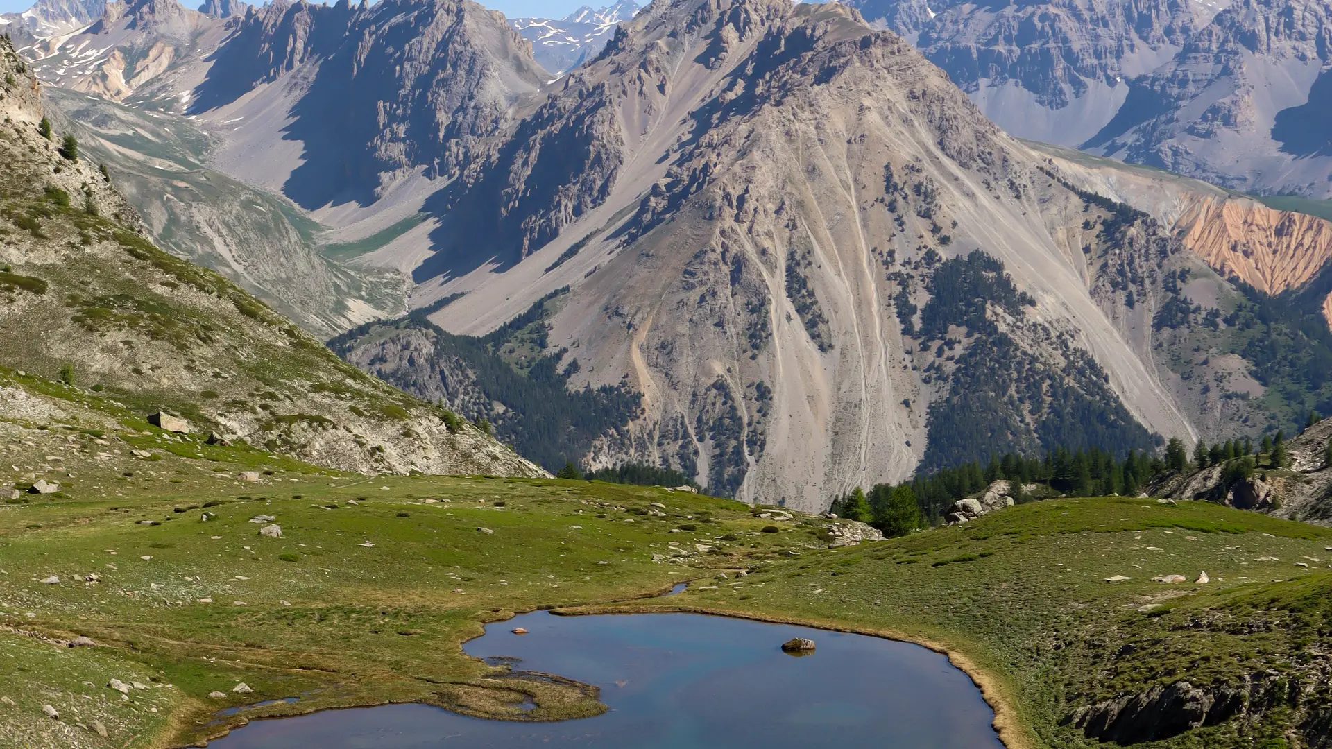 Lac la Barre, à côté du grand lac de l'oule