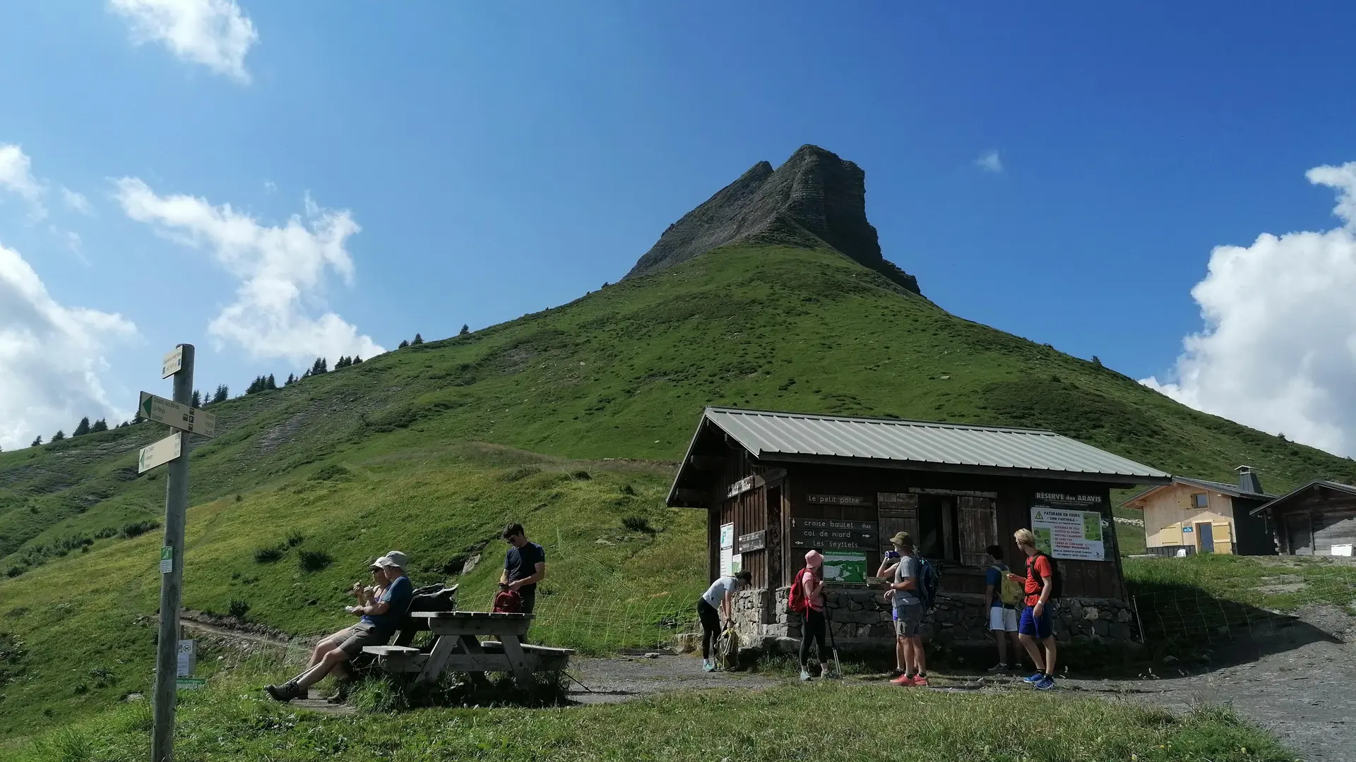Cabane du Petit pâtre et le Croisse Baulet
