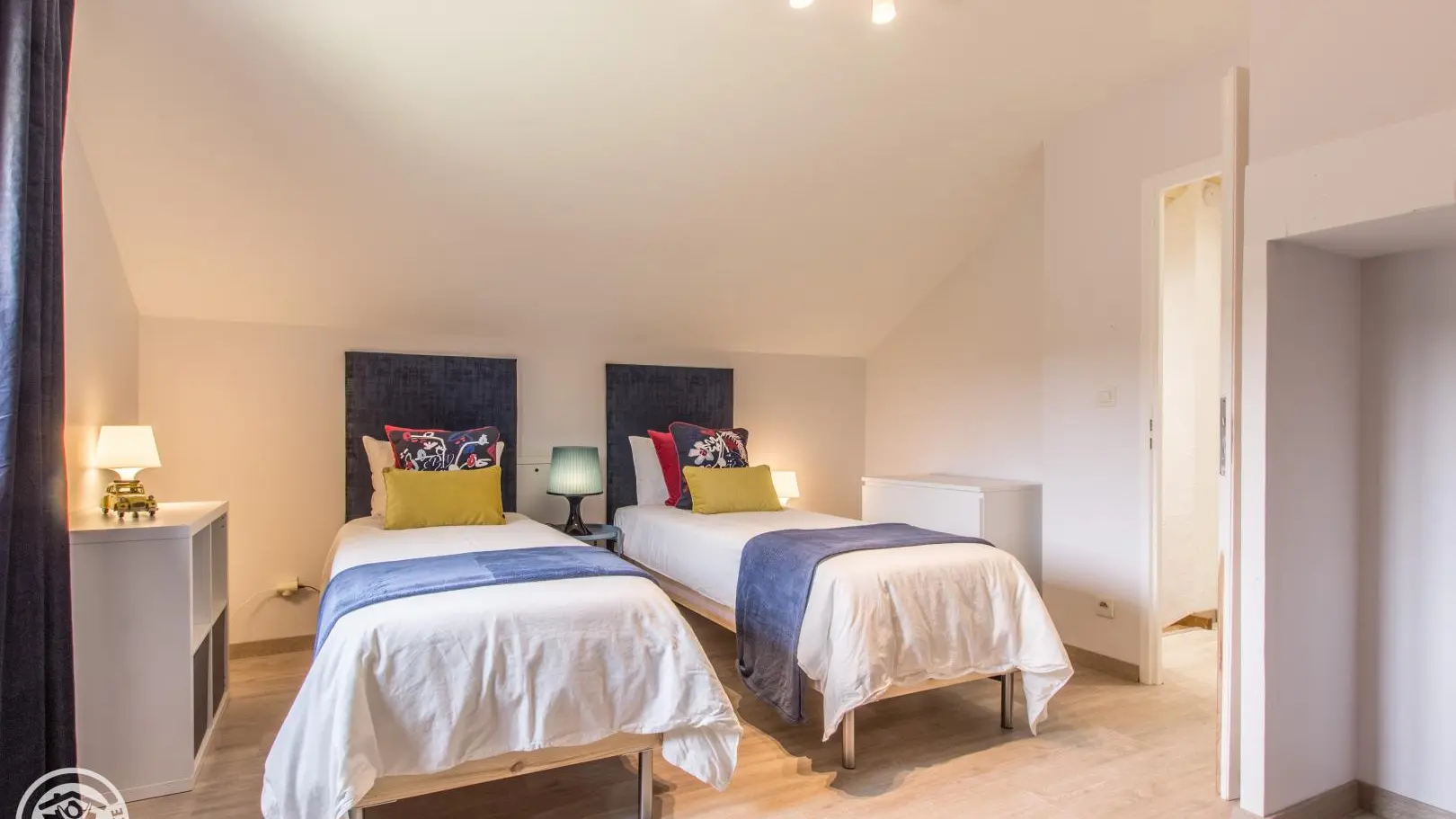 Chambre 2 à l'étage en configuration 2 lits 80cm