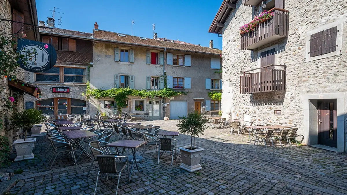 Village de Nernier