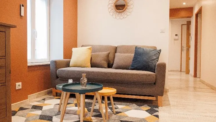 Karine hospitality_Saint-Just-la-Pendue