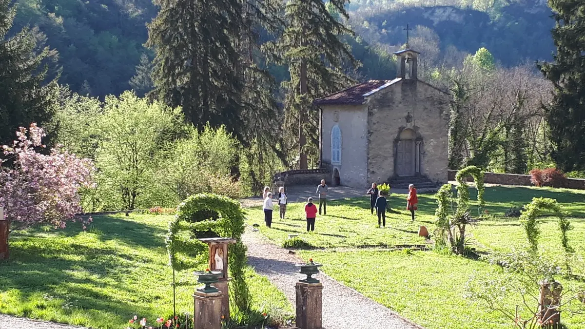 Abbaye de Saint Rambert en Bugey - Un parc verdoyant