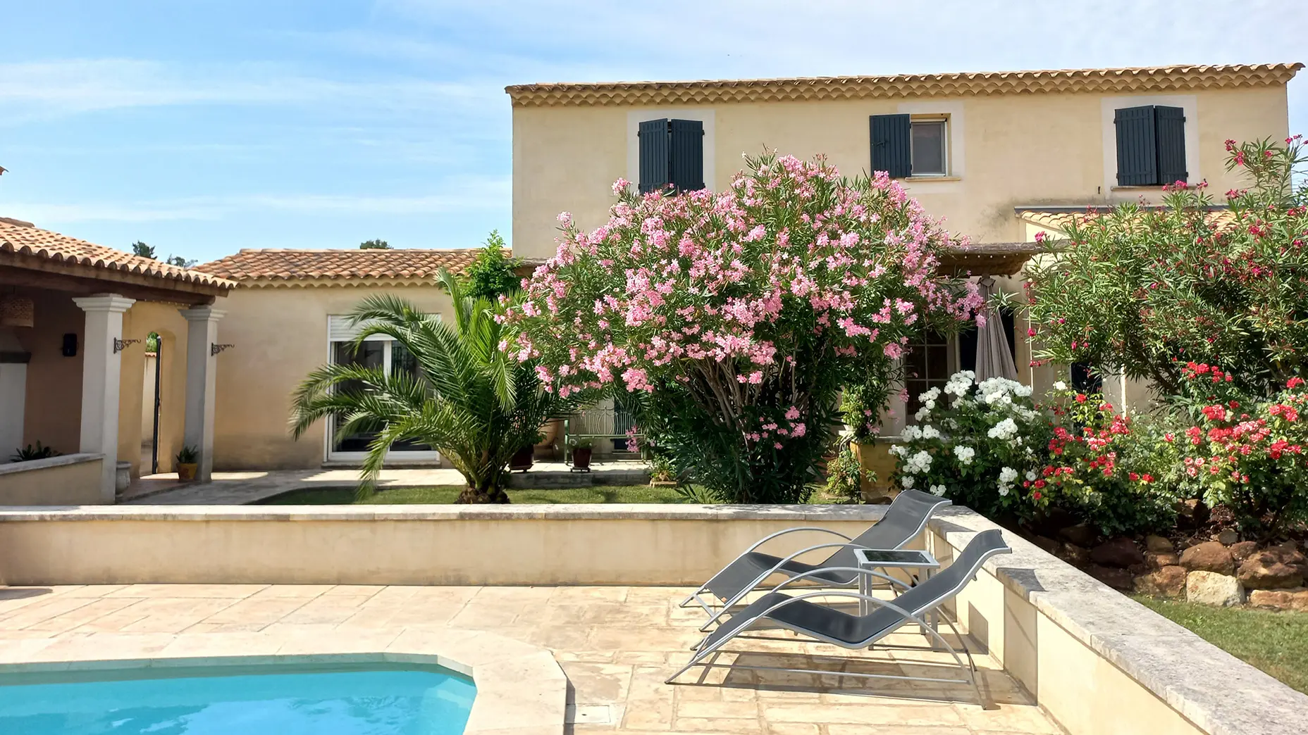 Location Tustet's Family_Maillane