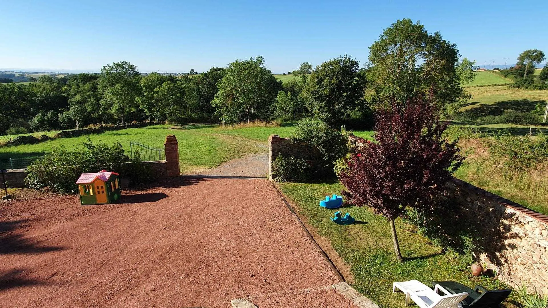 vue de la chambre sur la cour