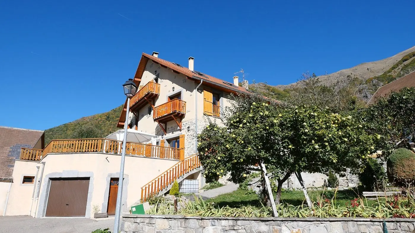 Chambres d'hôtes Au vallon d'Auguste, Aspres-les-Corps