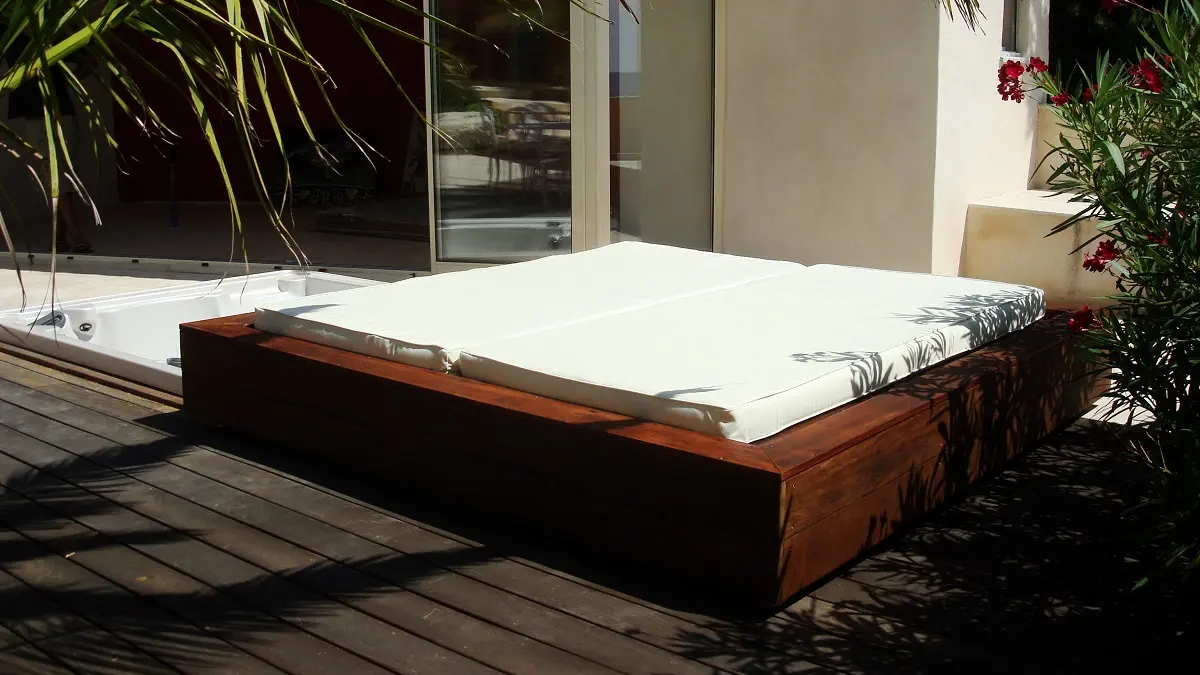 Jacuzzi Jungle spirit