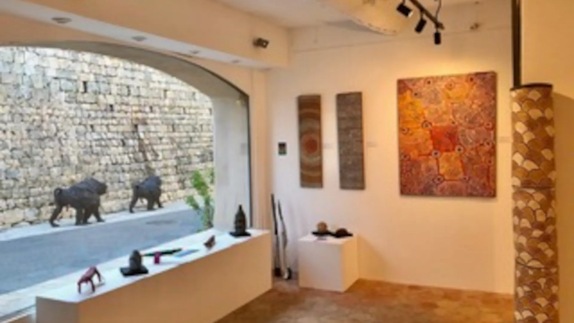 Red Dunes Gallery intérieur Mougins