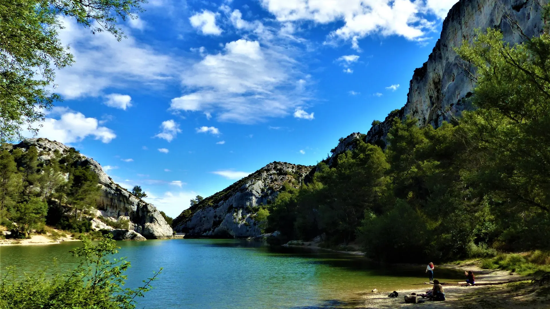 Peiroou-See in Saint-Rémy-de-Provence
