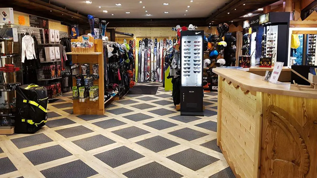 Intérieur magasin_Jean Sports_Val d'Isère
