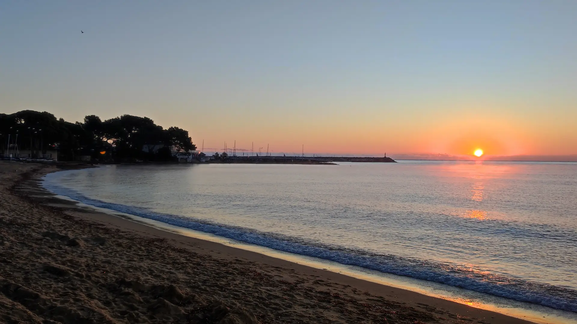 Lever de soleil sur la plage