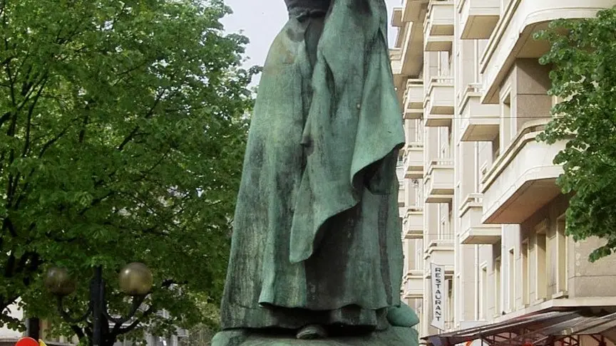 Statue La Sasson, Chambéry