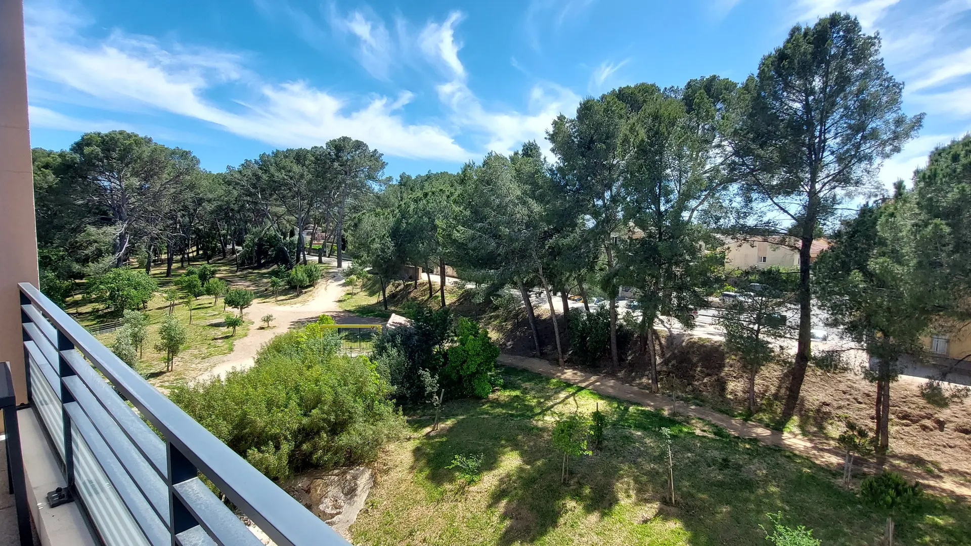 Appartement au calme à La Londe les Maures