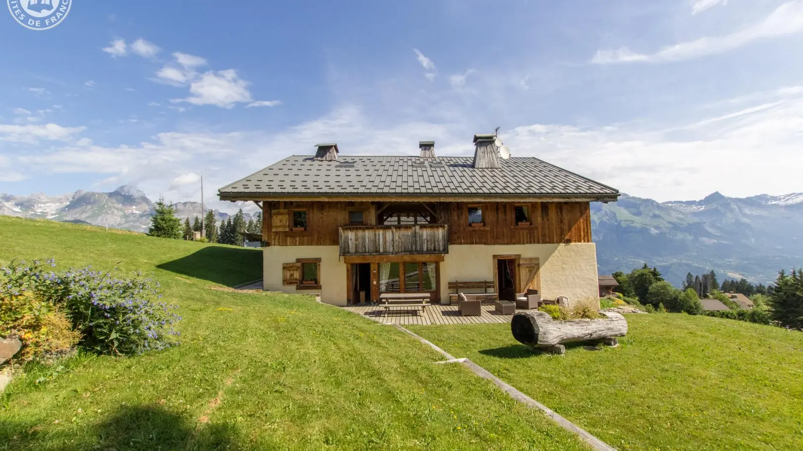 Le gîte est situé dans la partie basse de la maison