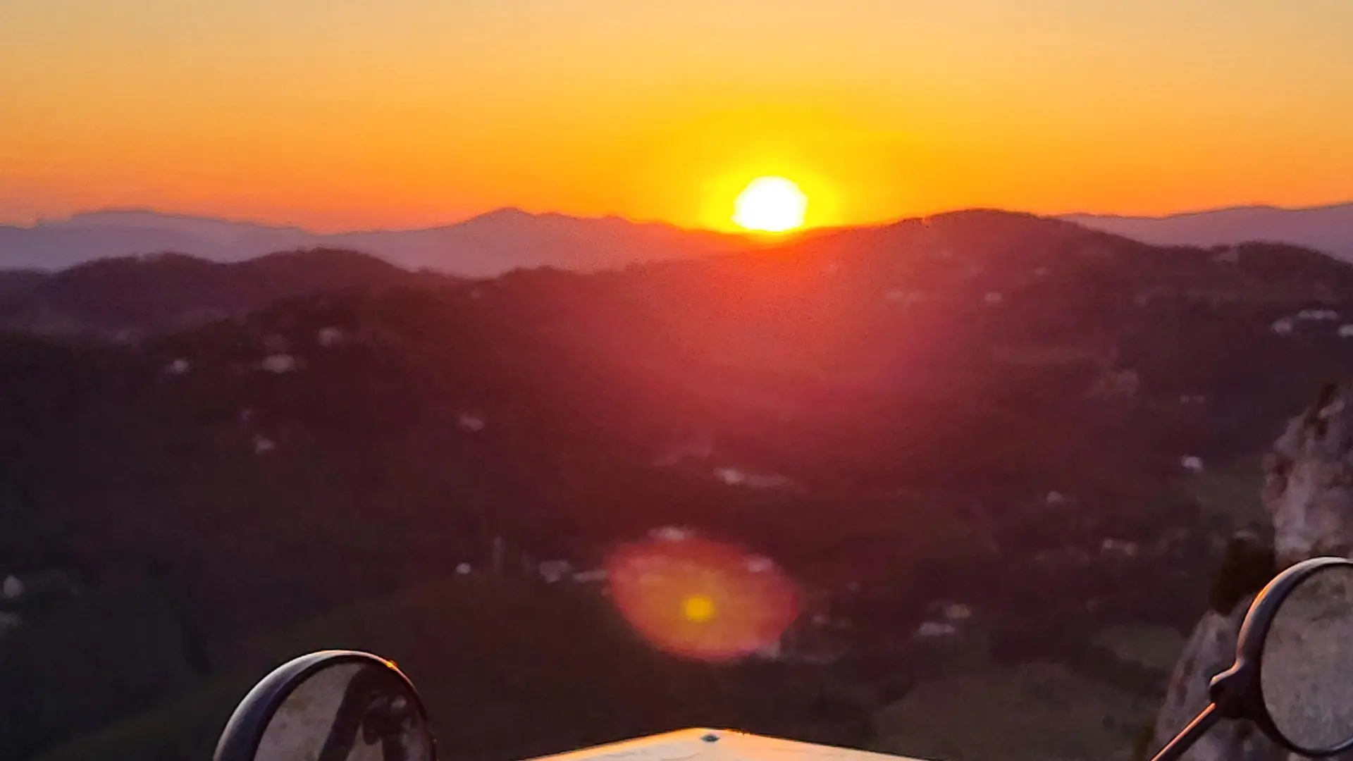 Sortie en buggy au coucher du soleil et apéro local_Montclar