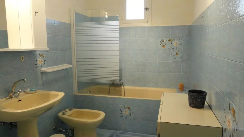 Chez Marino-Salle de bain-Breil-sur-Roya-Gîtes de France des Alpes-Maritimes