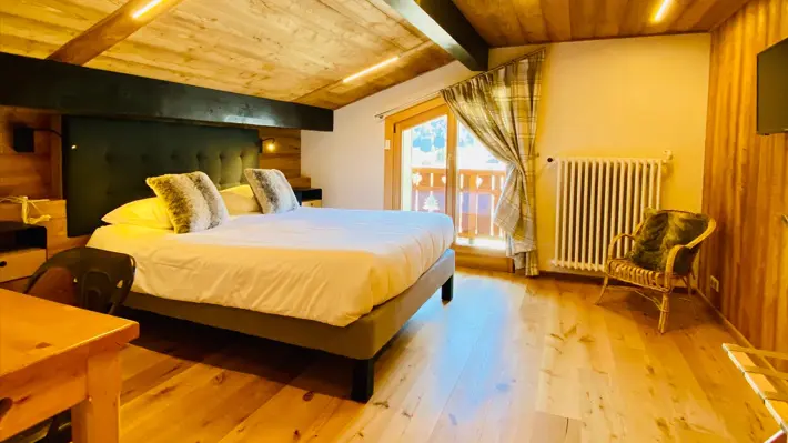 Chambre double mansardée