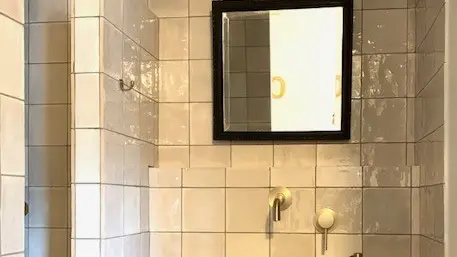 La Terrasse du Pont Julien_L'Isle-sur-la-Sorgue Salle de bain douche