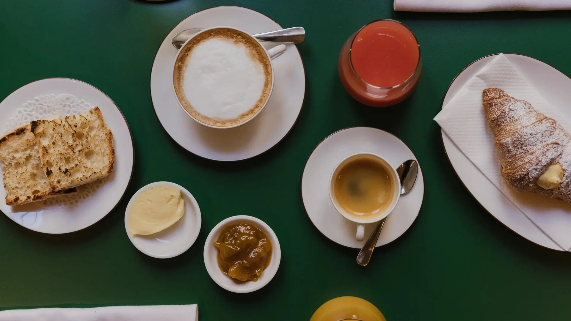Petit déjeuner