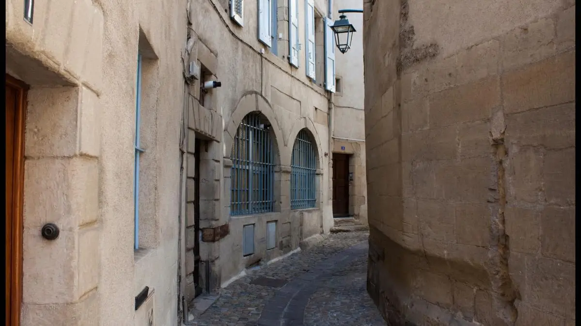 Rue des trois carreaux du vieux Romans