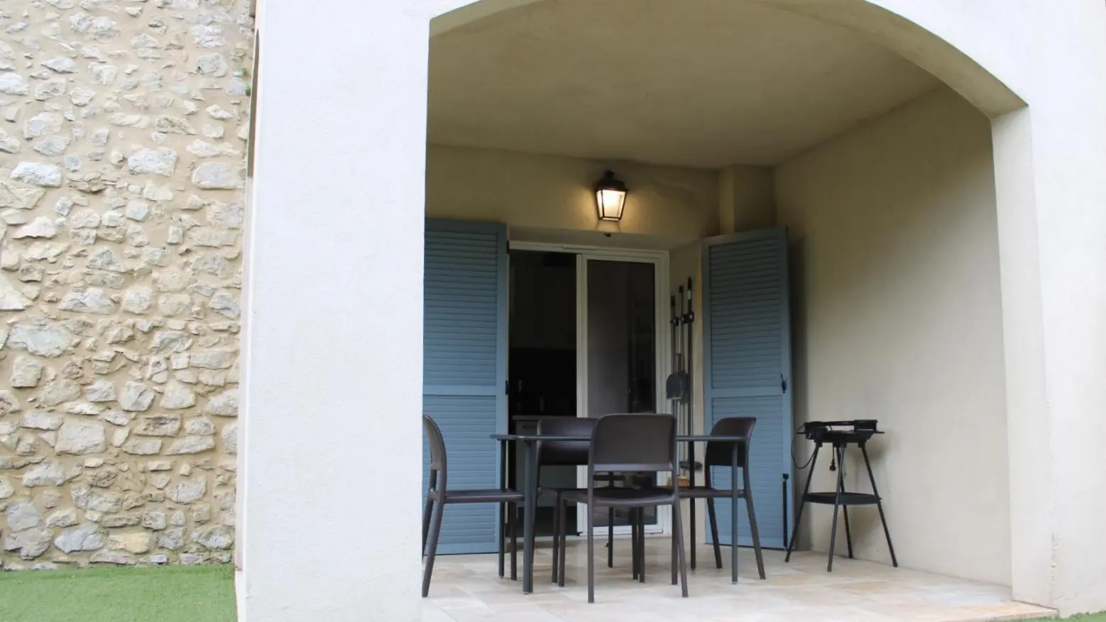 Le Prieuré n°1-Terrasse-Saint-Blaise-Gîtes de France des Alpes-Maritimes