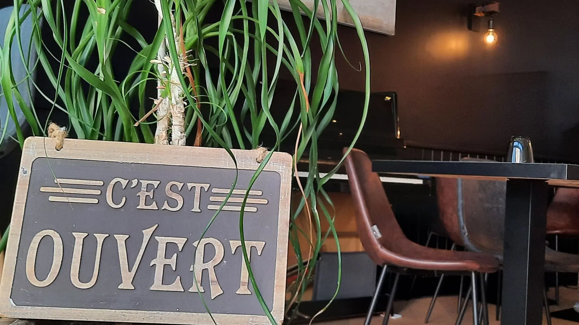 salle Lie Vain Lou panneau ouvert