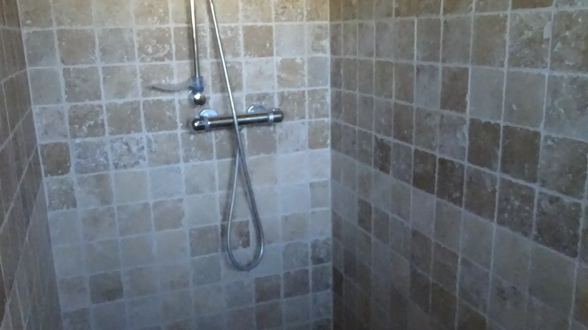 Douche à l'italienne