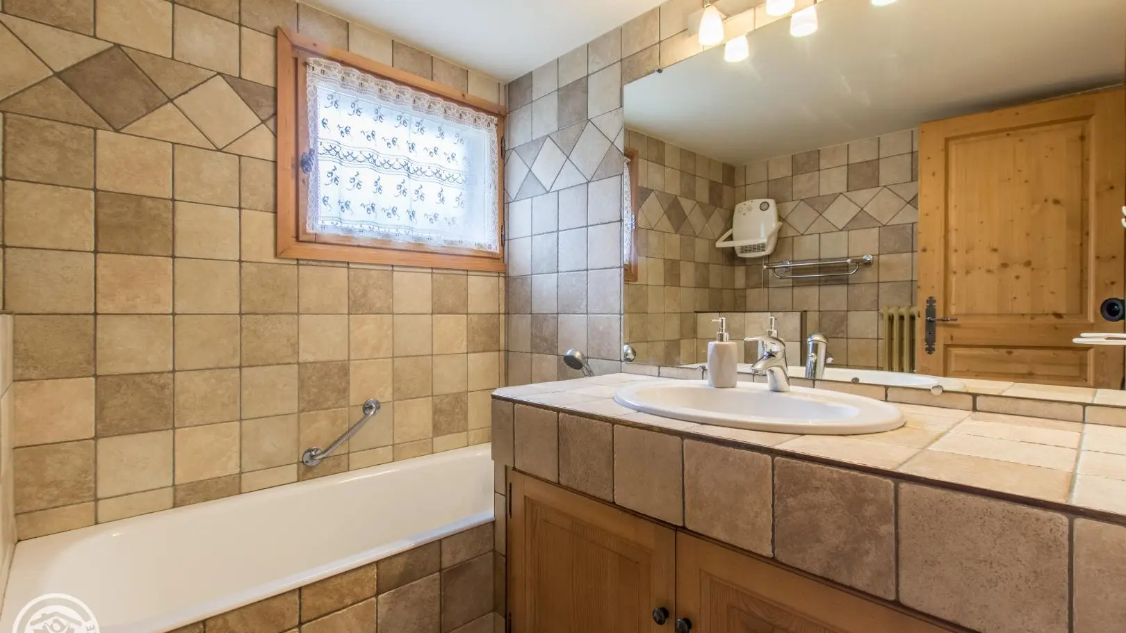 salle de bain du bas