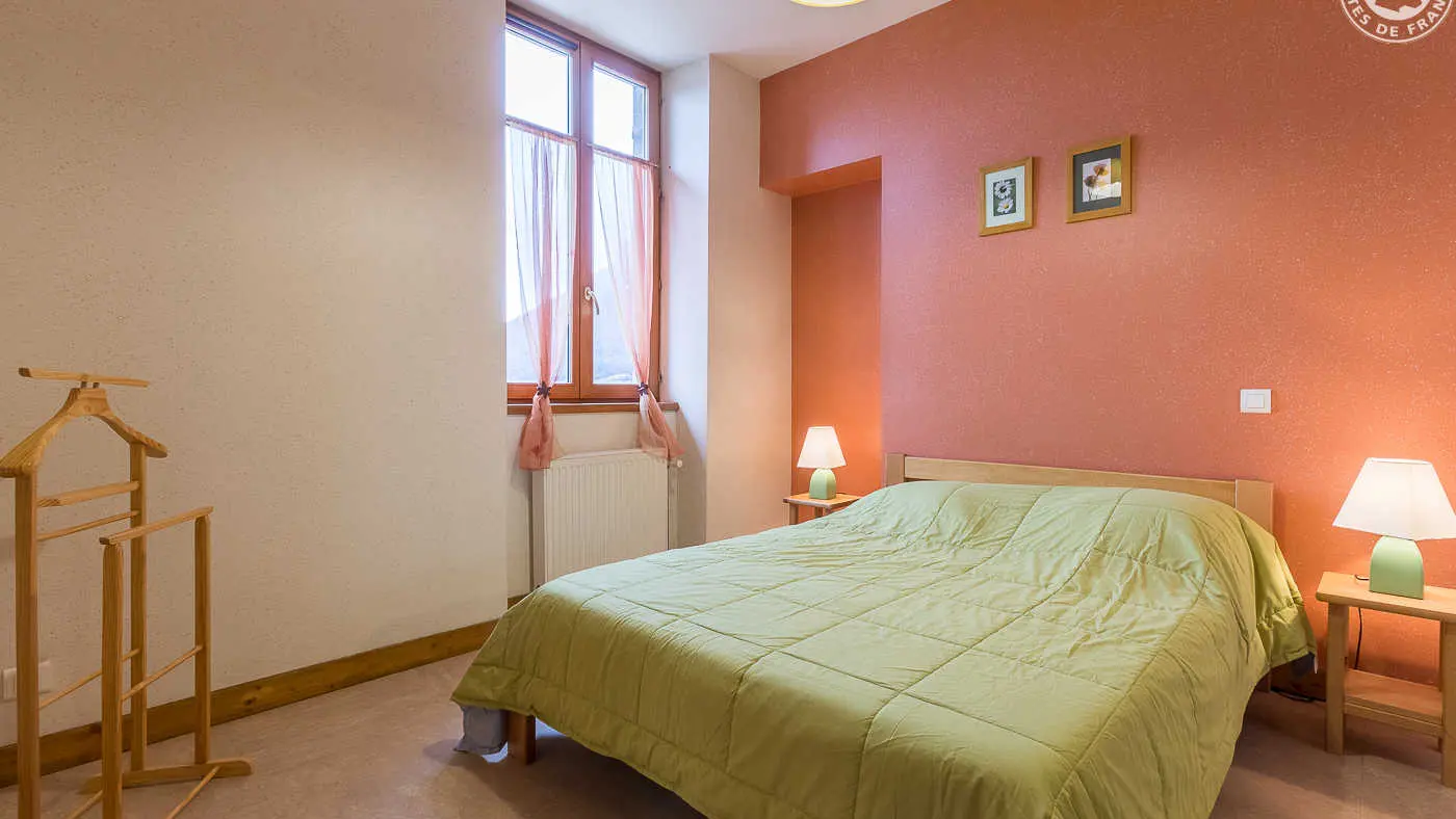 Gîte 73G293103 - Thoiry
Chambre avec lit double en 140x190