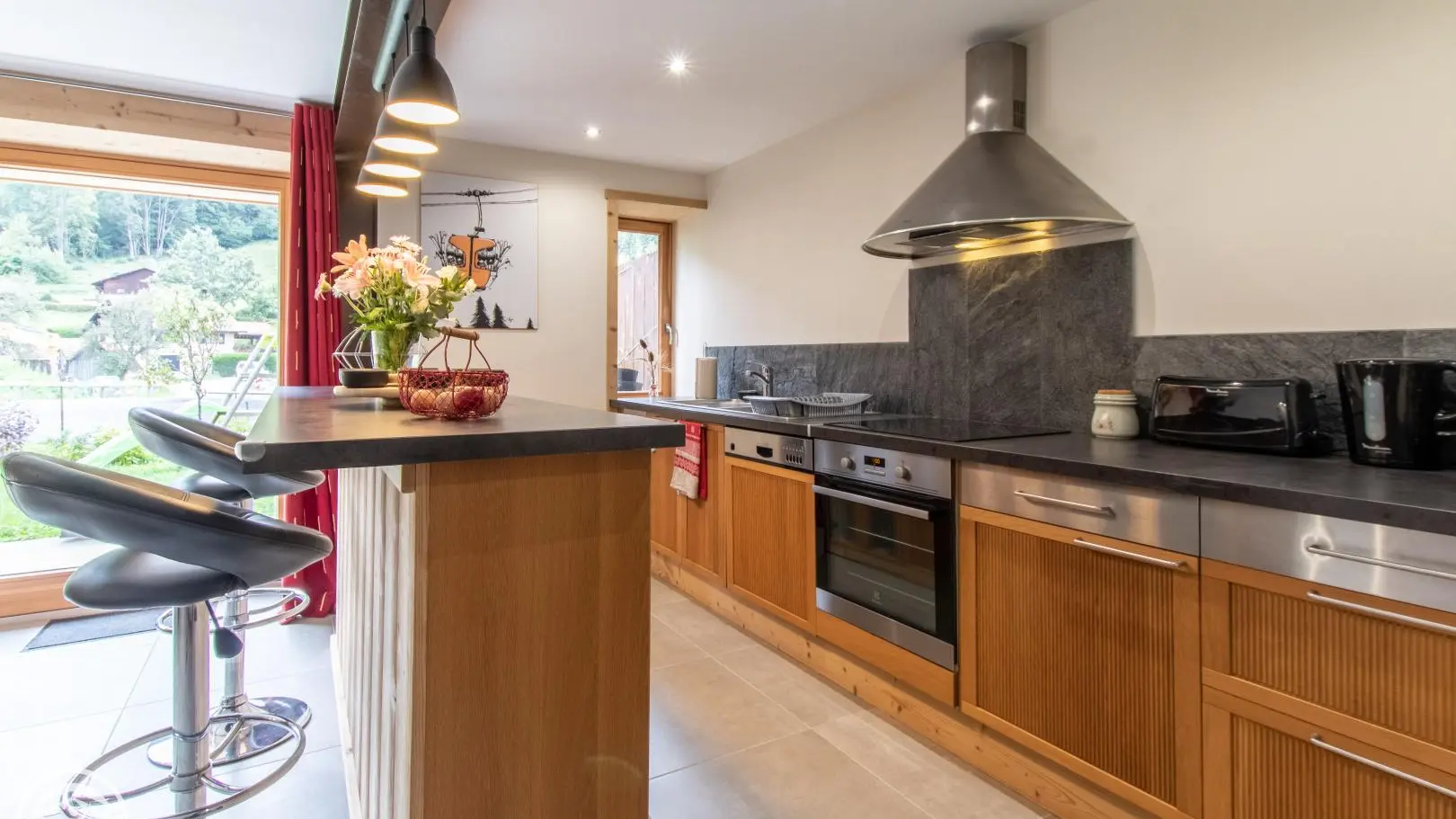 Cuisine avec îlot/bar