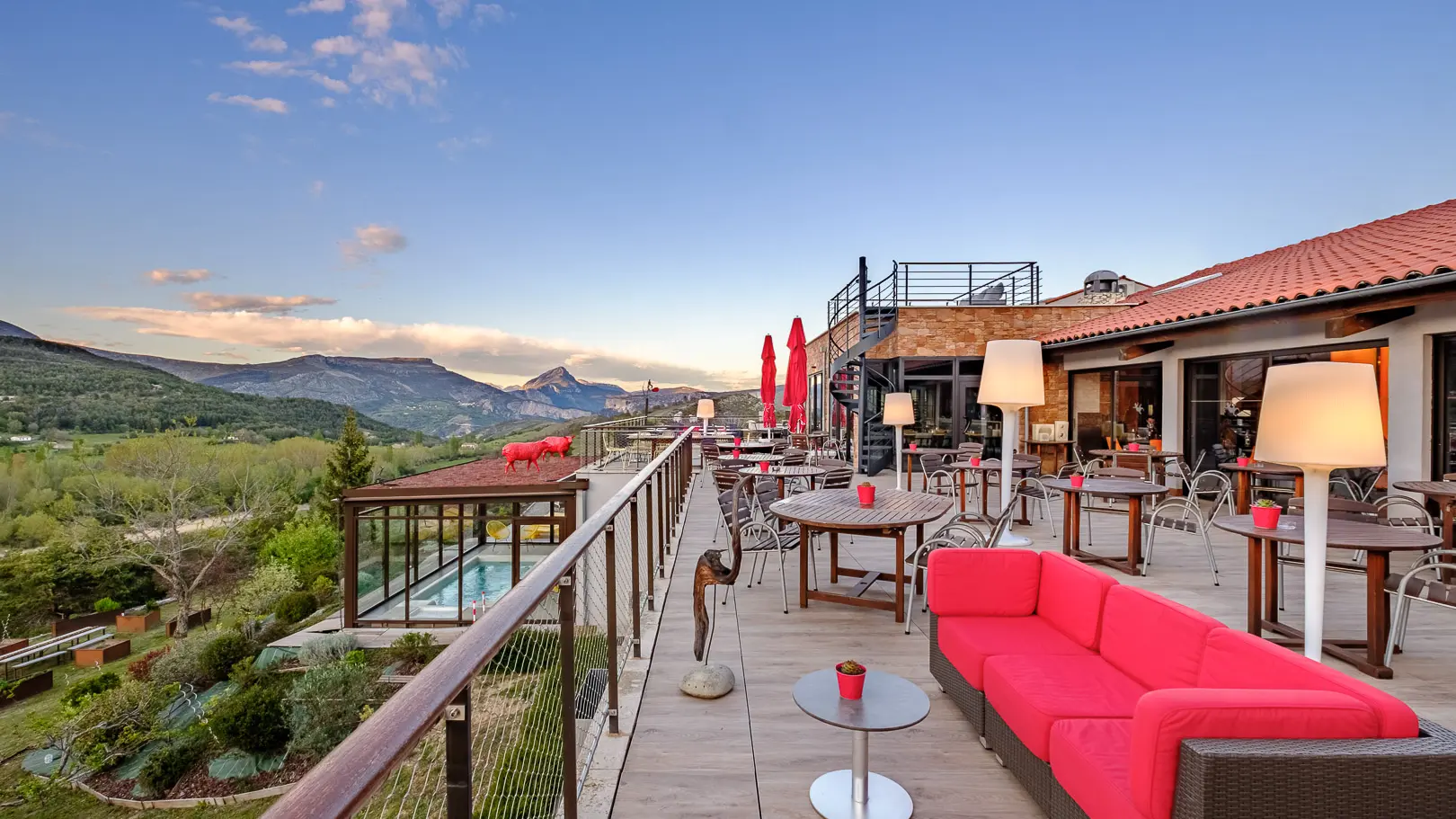 La terrasse de l'hôtel des Gorges du Verdon