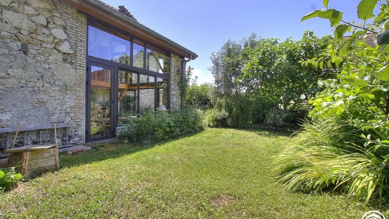 Jardin à l'arrière