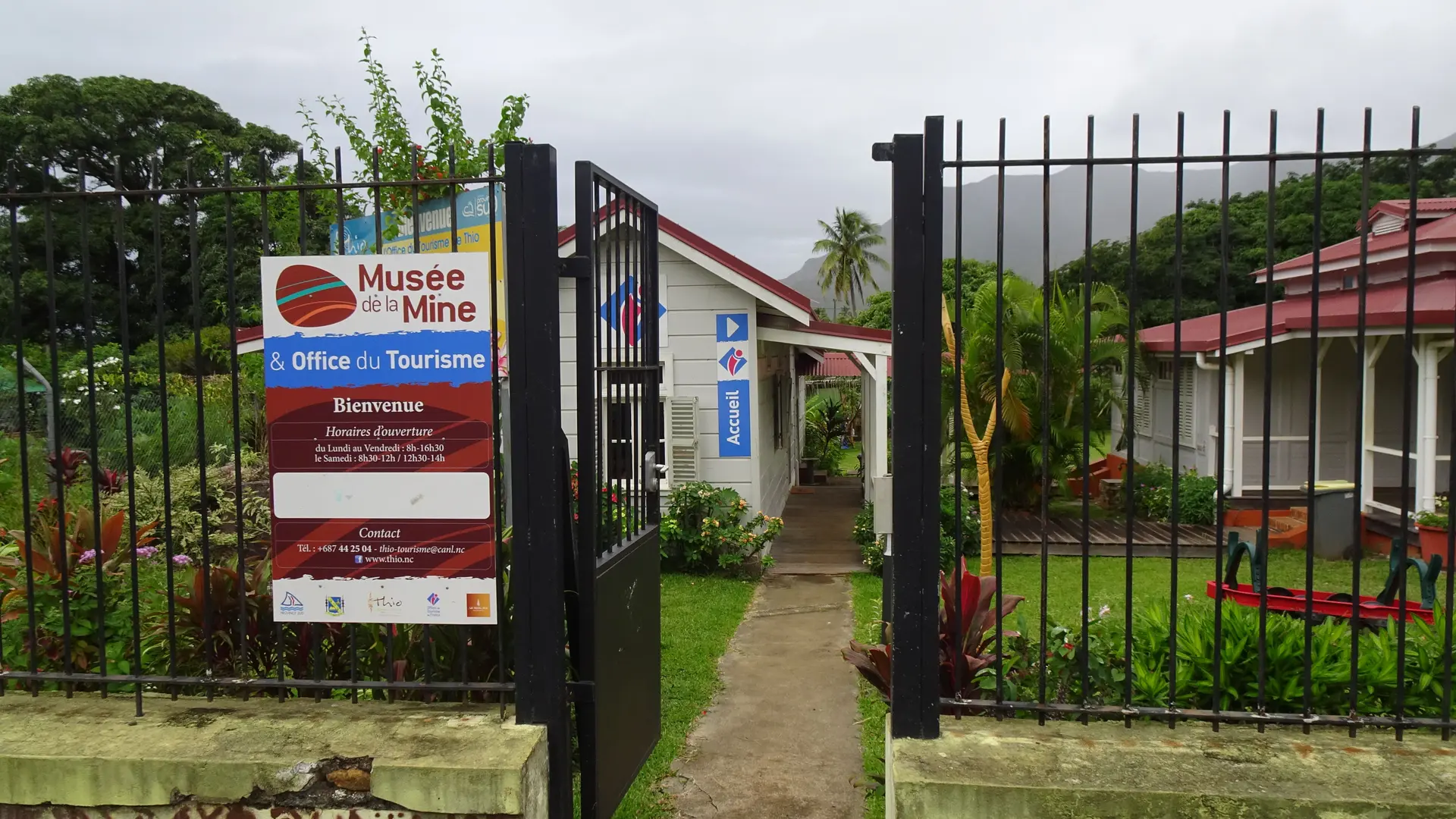 Entrée - Office du Tourisme - Thio