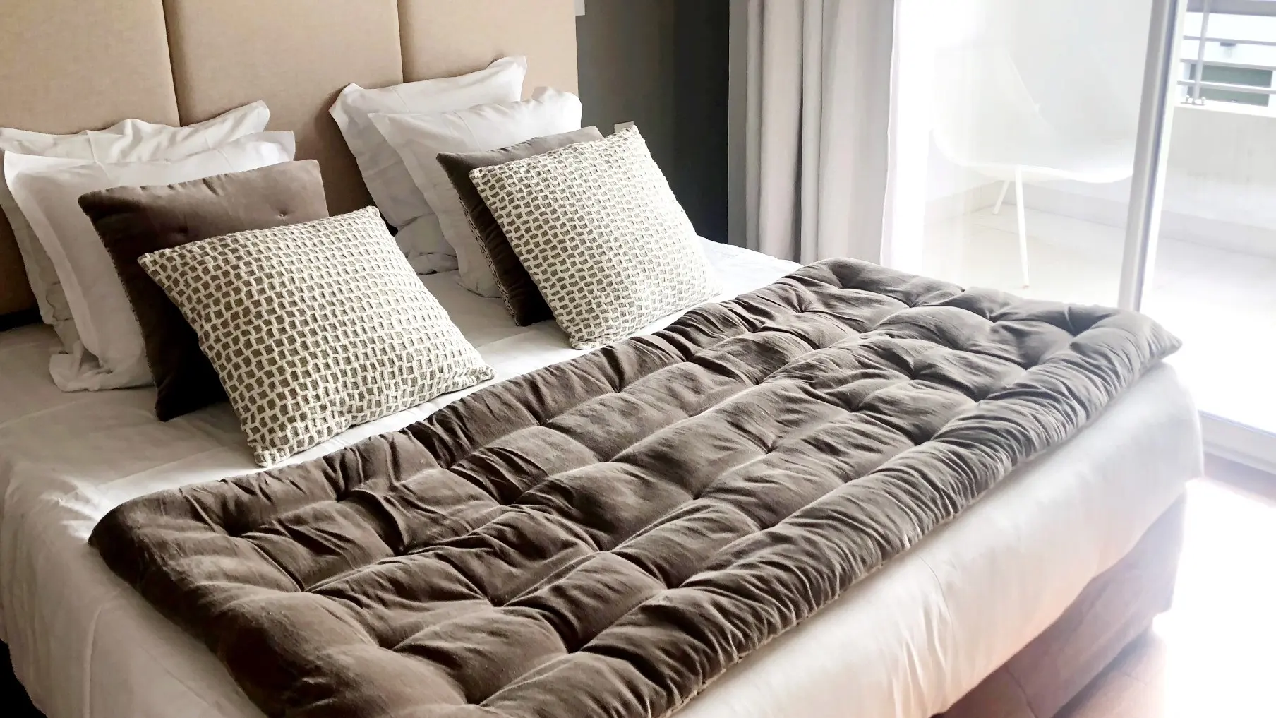 Suite familiar con terraza y vistas al jardín