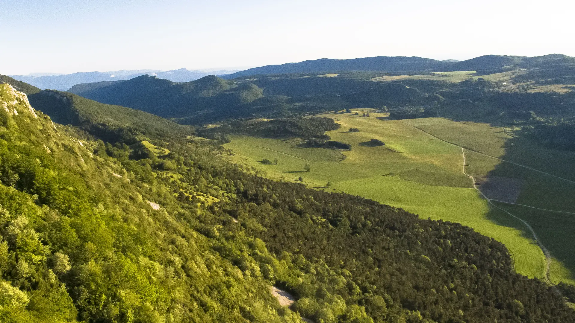 La Vacherie (vaste paysage de vallées et de montagnes)