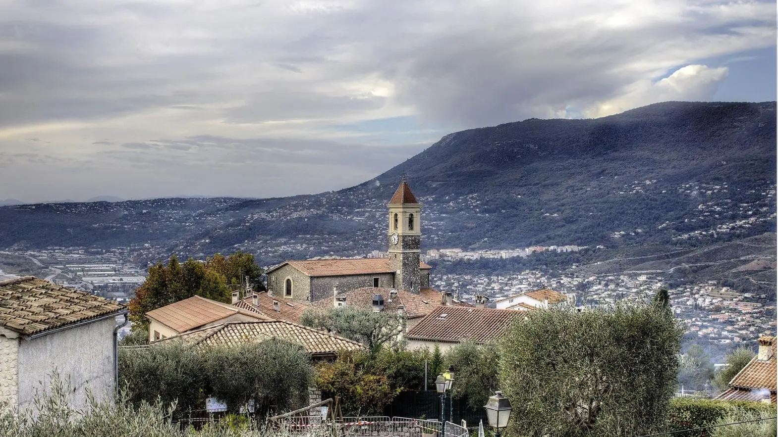 Gîte N°1 Espace des Oliviers-Vue depuis le gîte-Castagniers-Gîtes de France des Alpes-Maritimes