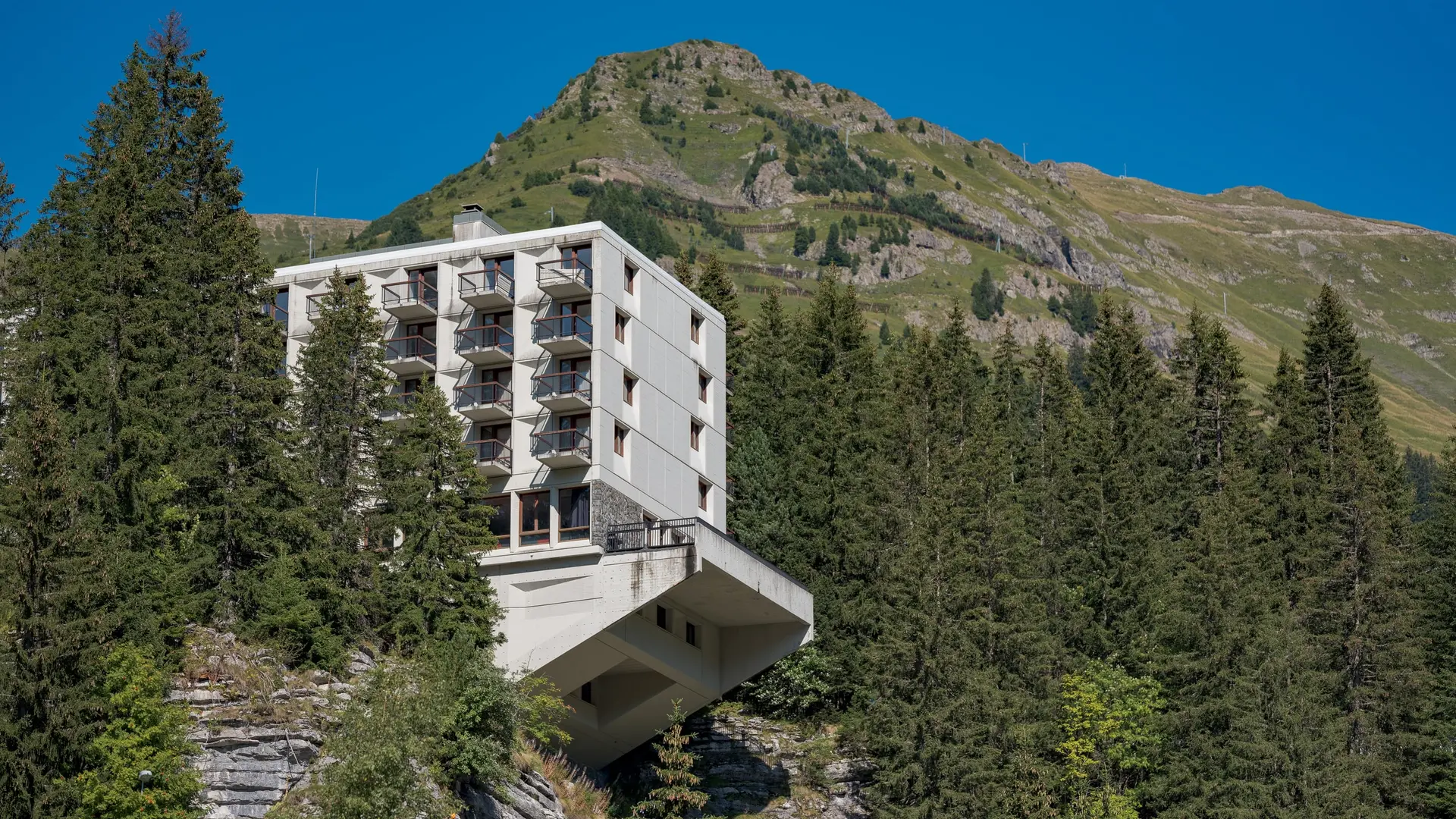 Vue de la terrasse depuis Flaine Front de Neige